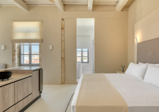 One-bedroom Suite with Old Harbor view